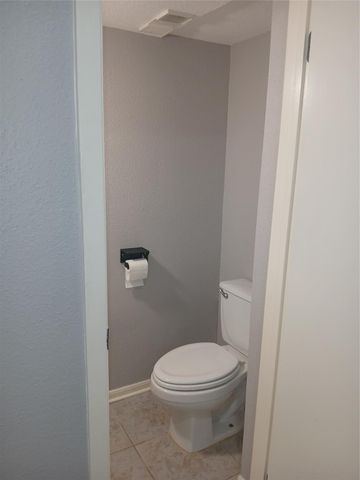 1500 Bay Area Boulevard 165, Houston, TX 77058