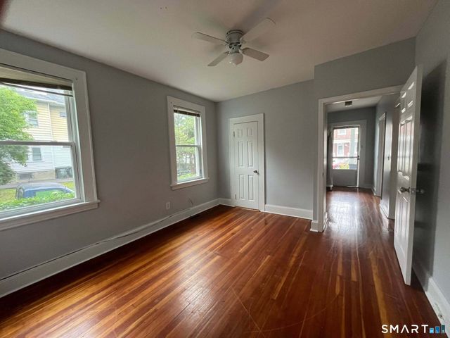 415 Willow Street, Bridgeport, CT 06610