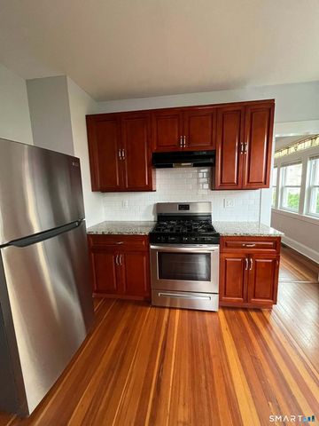 415 Willow Street, Bridgeport, CT 06610