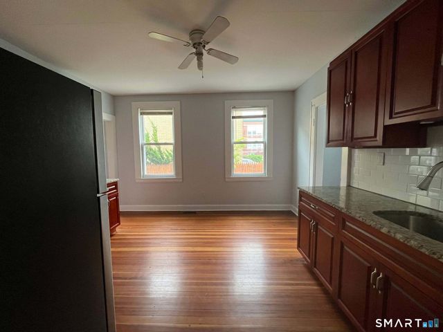 415 Willow Street, Bridgeport, CT 06610