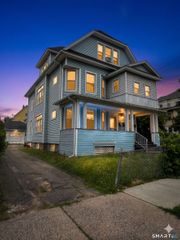 415 Willow Street, Bridgeport, CT 06610
