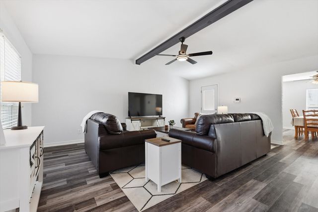 5016 Wheeler Circle, The Colony, TX 75056