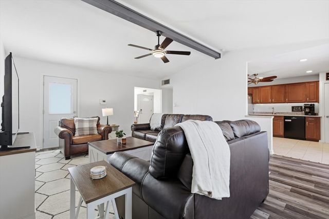 5016 Wheeler Circle, The Colony, TX 75056