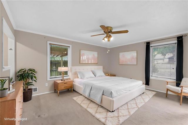 906 NW Chestnut Circle, Blue Springs, MO 64015