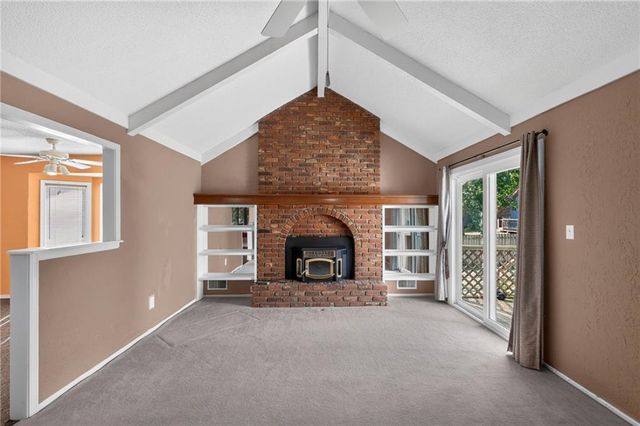 906 NW Chestnut Circle, Blue Springs, MO 64015