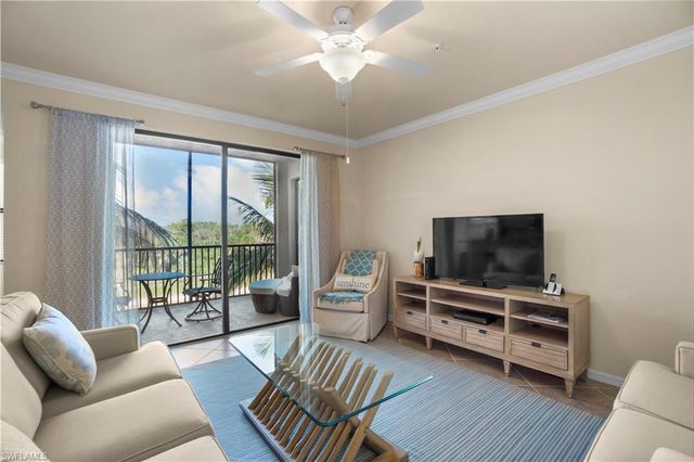 9816 Giaveno CIR 1336, Naples, FL 34113