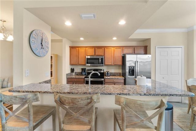 9816 Giaveno CIR 1336, Naples, FL 34113