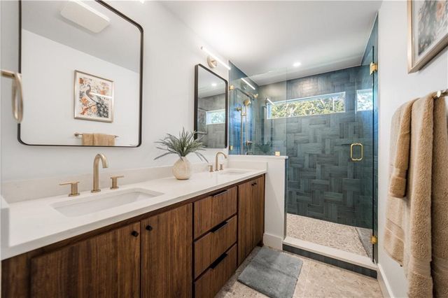 8485 Cedar Terrace, Rogers, AR 72756