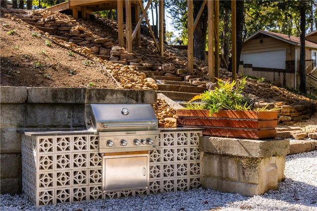 8485 Cedar Terrace, Rogers, AR 72756