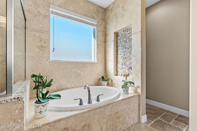 1139 S Brevard Avenue, Cocoa Beach, FL 32931