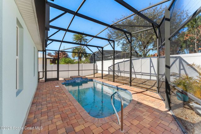 1139 S Brevard Avenue, Cocoa Beach, FL 32931