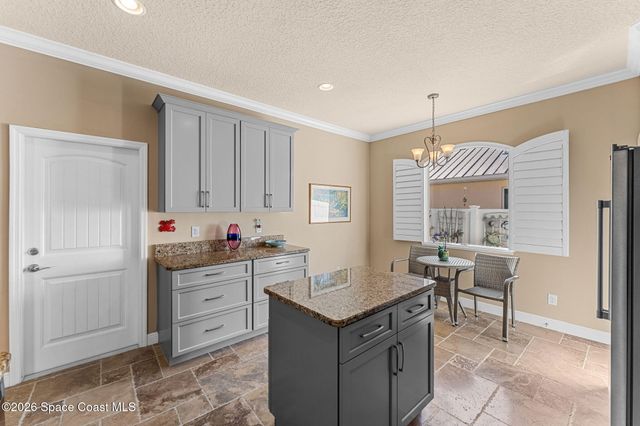 1139 S Brevard Avenue, Cocoa Beach, FL 32931