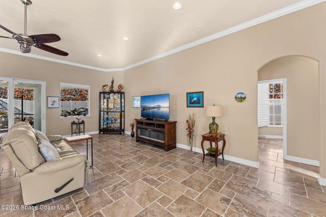 1139 S Brevard Avenue, Cocoa Beach, FL 32931