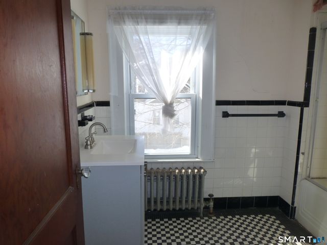 108 West Town Street, Norwich, CT 06360