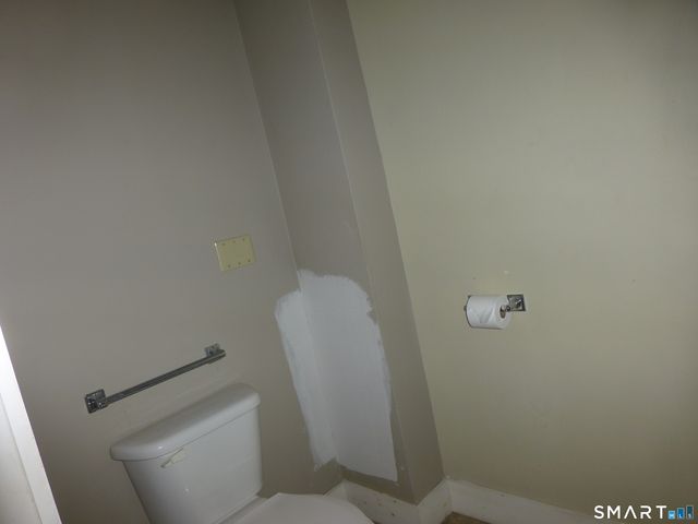 108 West Town Street, Norwich, CT 06360