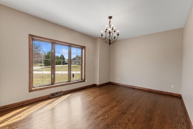 3976 Woodridge COURT, Colgate, WI 53017