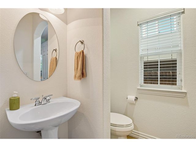 2933 Lawrence St, Denver, CO 80205