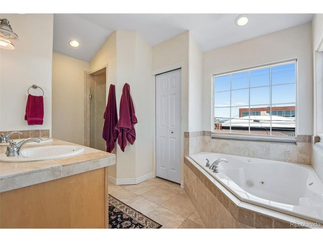2933 Lawrence St, Denver, CO 80205