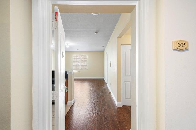 250 NE 3rd Avenue 1-205, Delray Beach, FL 33444