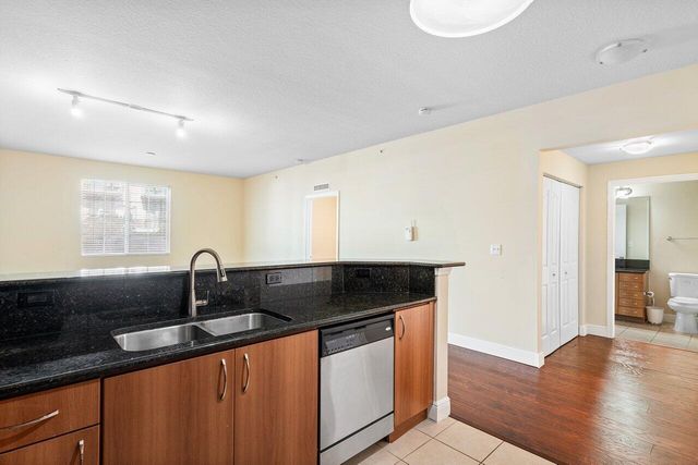 250 NE 3rd Avenue 1-205, Delray Beach, FL 33444