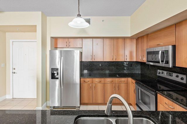 250 NE 3rd Avenue 1-205, Delray Beach, FL 33444