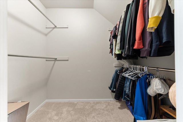 5611 S Ravencrest Dr, Spokane, WA 99224