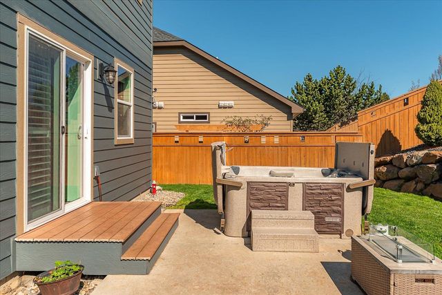 5611 S Ravencrest Dr, Spokane, WA 99224