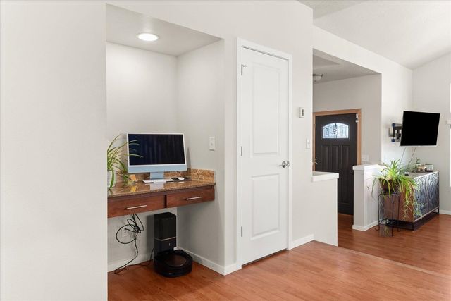 5611 S Ravencrest Dr, Spokane, WA 99224