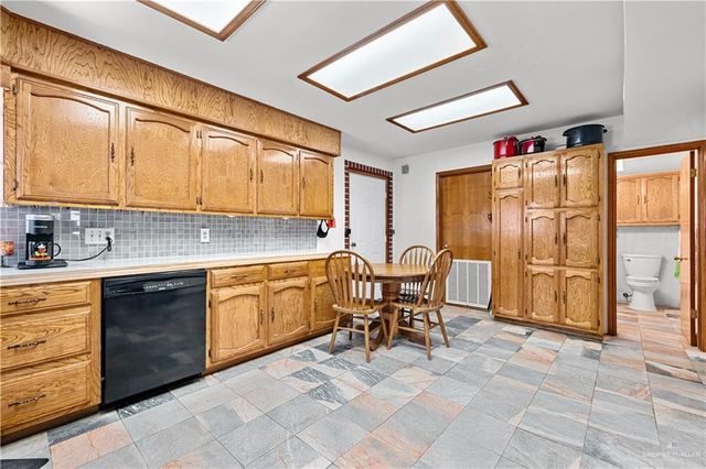 676 E Expressway 83, La Joya, TX 78560