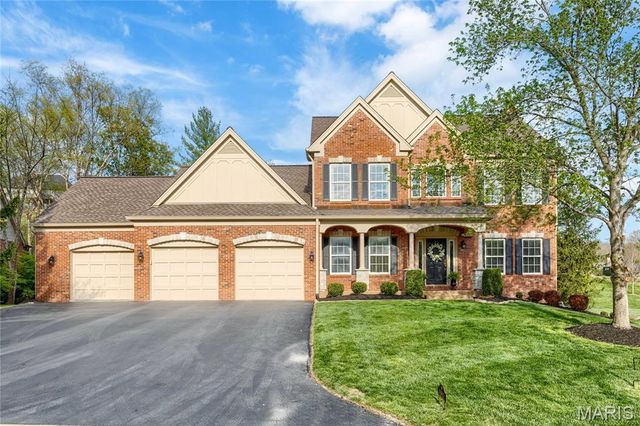882 Cabernet Lane, St Albans, MO 63073