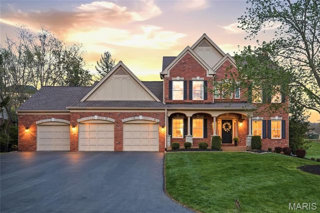 882 Cabernet Lane, St Albans, MO 63073