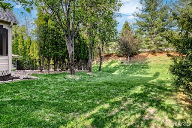 882 Cabernet Lane, St Albans, MO 63073