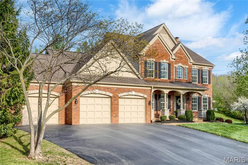 882 Cabernet Lane, St Albans, MO 63073