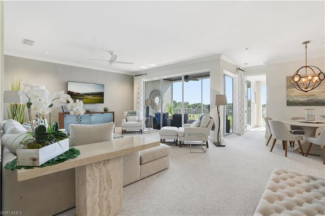 1600 Clermont Dr Unit 302, Naples, FL 34109