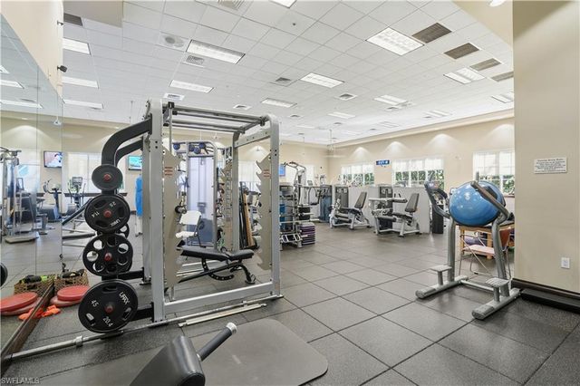 1600 Clermont Dr Unit 302, Naples, FL 34109