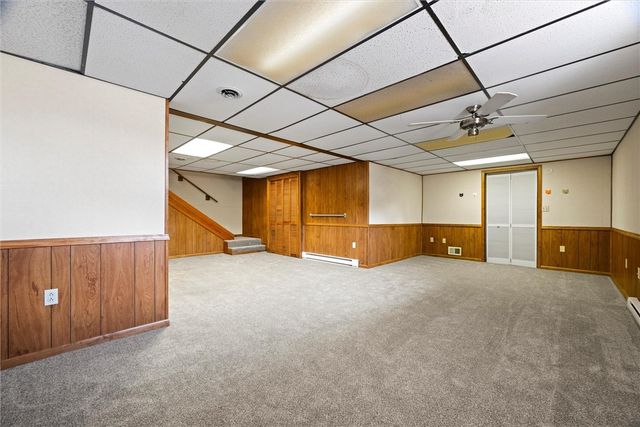 111 Holsing Ln, Frazer, PA 15084