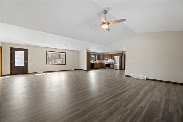 111 Holsing Ln, Frazer, PA 15084
