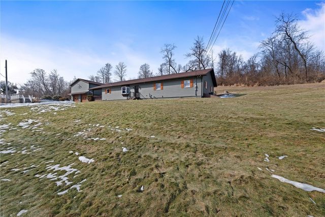111 Holsing Ln, Frazer, PA 15084
