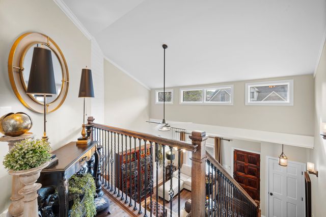 411 Country Club Ct, Clarksville, TN 37043