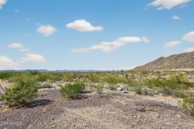 7135 W DESERT MIRAGE Drive, Peoria, AZ 85383