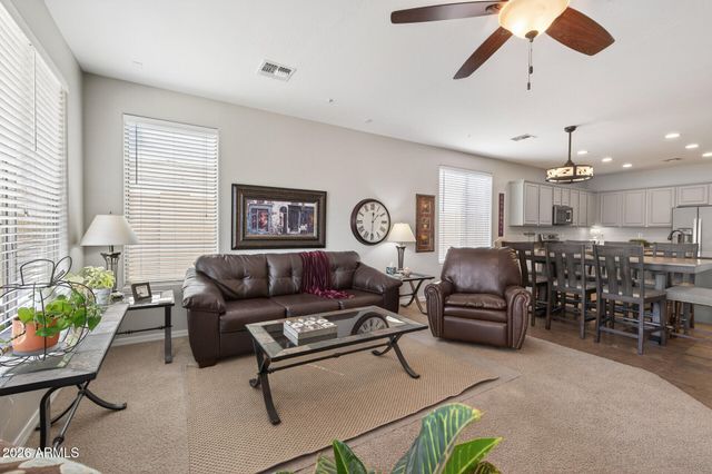 7135 W DESERT MIRAGE Drive, Peoria, AZ 85383