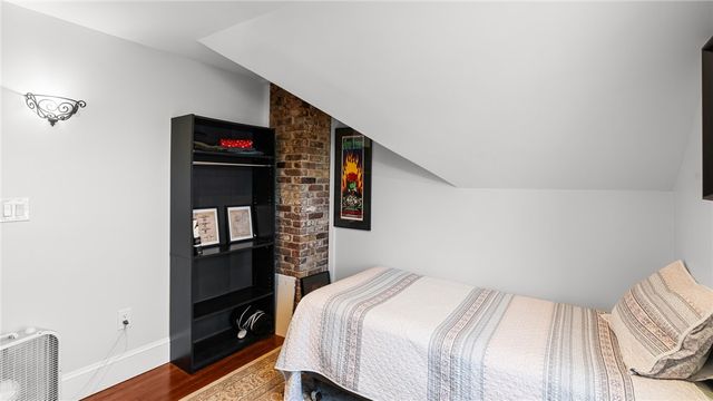 75 Garfield Street, Newport, RI 02840