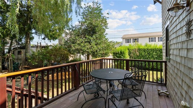 75 Garfield Street, Newport, RI 02840