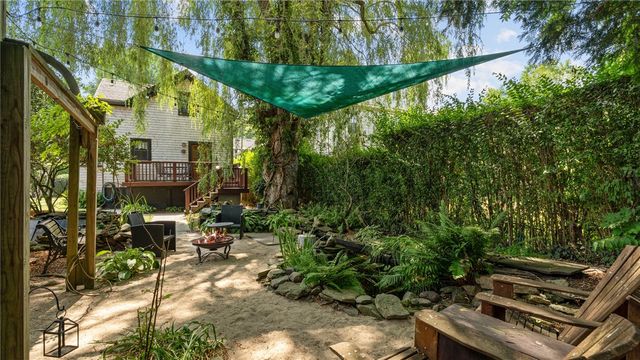 75 Garfield Street, Newport, RI 02840