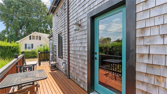 75 Garfield Street, Newport, RI 02840