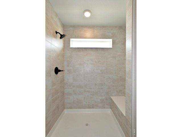 533 S 10th St, Berthoud, CO 80513