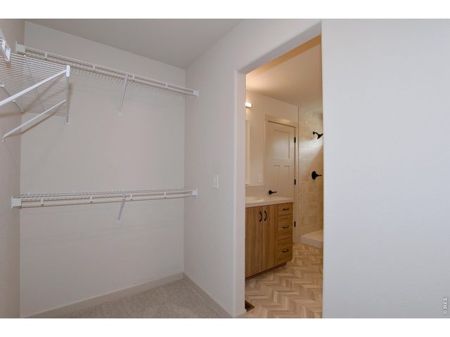 533 S 10th St, Berthoud, CO 80513