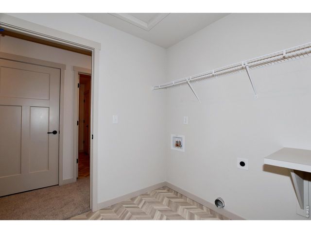 533 S 10th St, Berthoud, CO 80513
