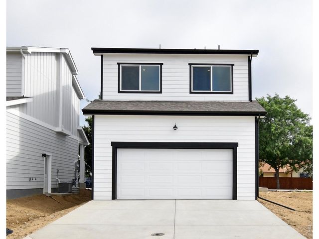 533 S 10th St, Berthoud, CO 80513
