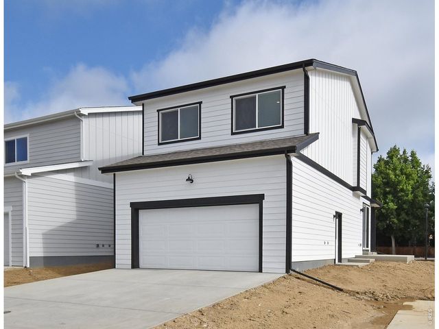 533 S 10th St, Berthoud, CO 80513